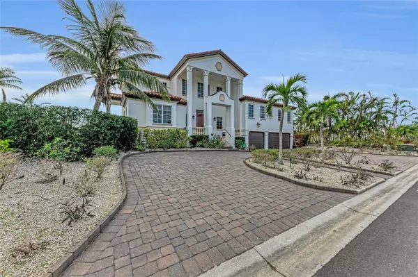 Longboat Key, FL 34228,550 YARDARM LN