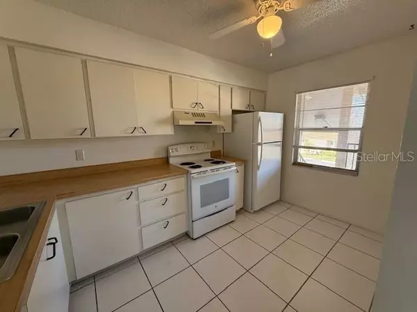 Sarasota, FL 34231,2599 WOODGATE LN #K7