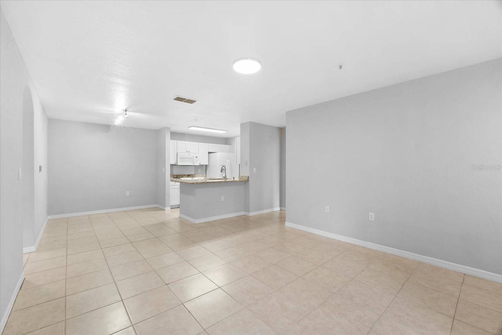Bradenton, FL 34202,7417 VISTA WAY #106