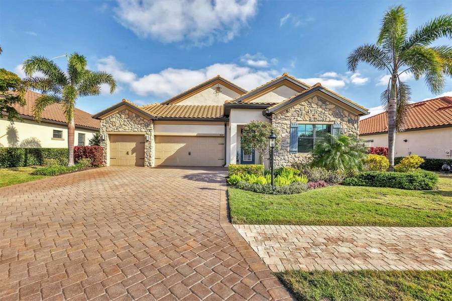 7014 WHITTLEBURY TRL, Lakewood Ranch, FL 34202