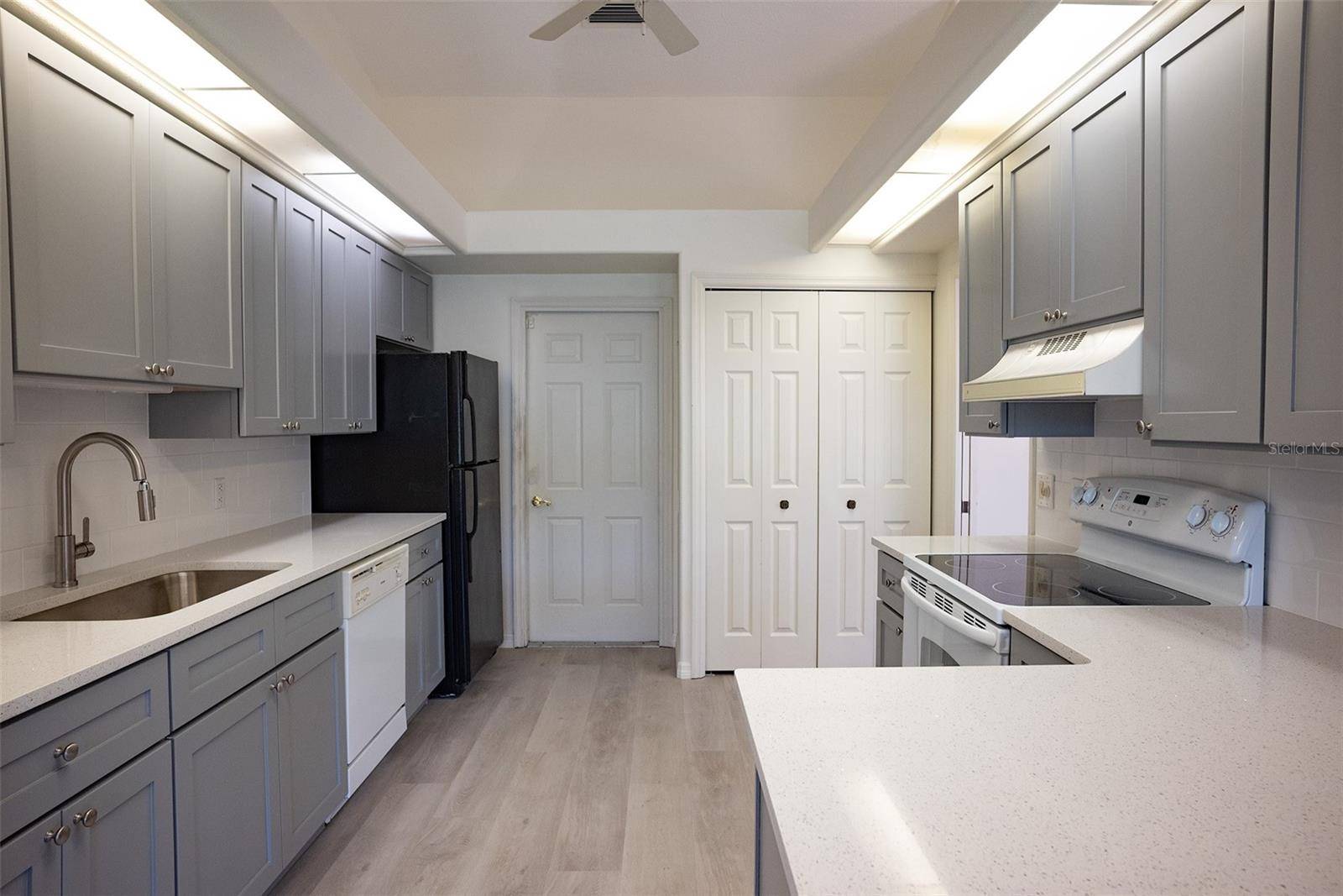 Englewood, FL 34224,8282 PARKSIDE DR