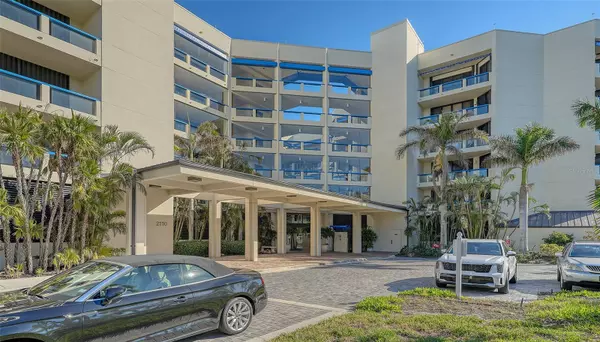 2110 HARBOURSIDE DR #522, Longboat Key, FL 34228