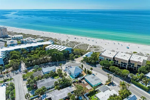 Holmes Beach, FL 34217,5613 GULF DR