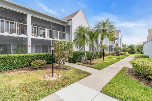 6807 STONE RIVER RD #204, Bradenton, FL 34203