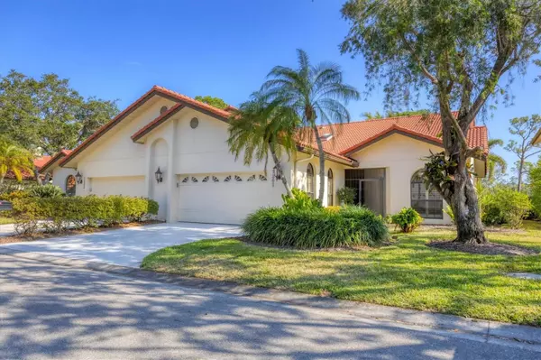 7261 VILLA DESTE DR, Sarasota, FL 34238