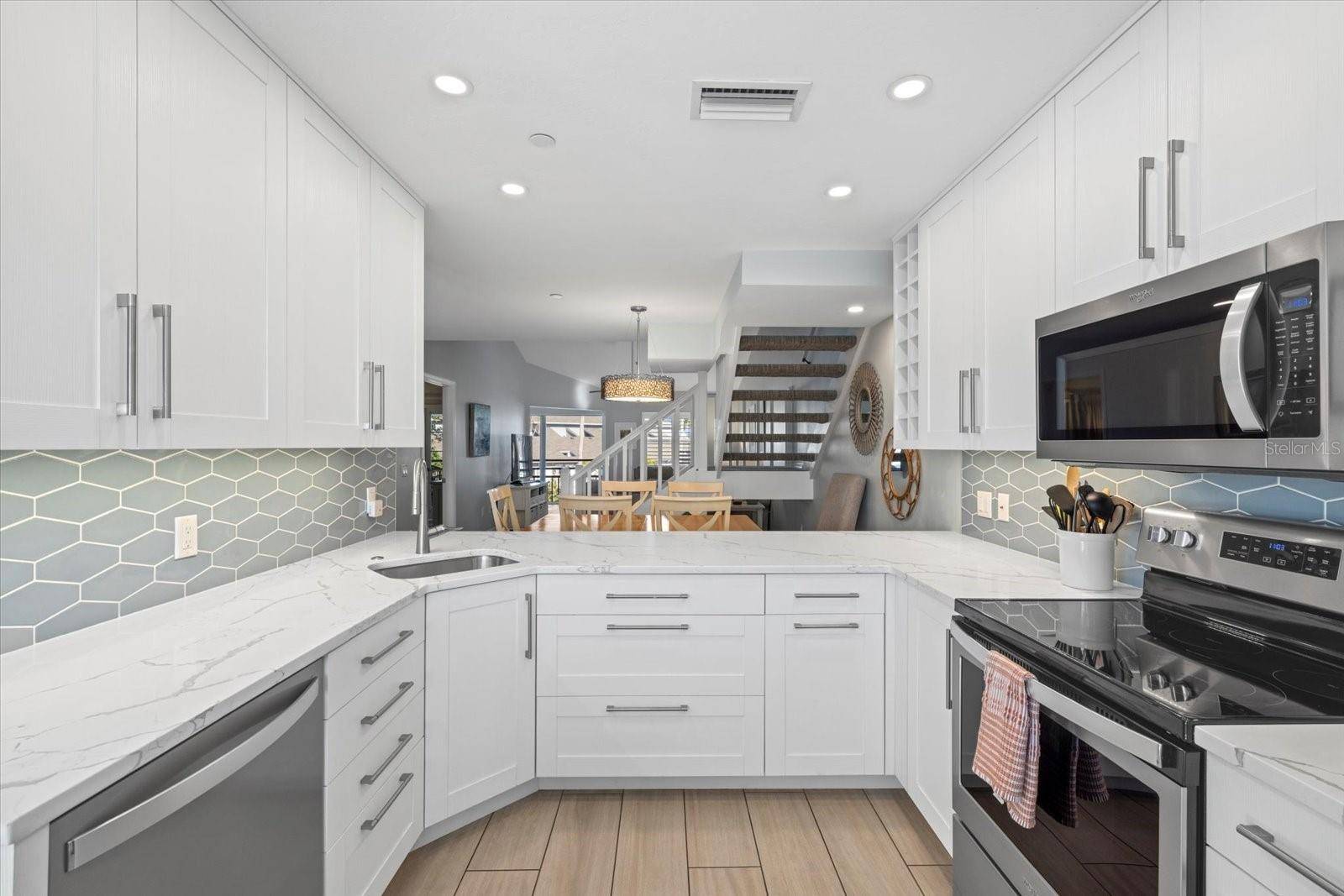 Sarasota, FL 34242,1275 SIESTA BAYSIDE DR #1275