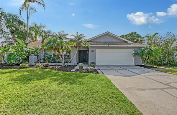 Sarasota, FL 34238,6549 WATERFORD CIR