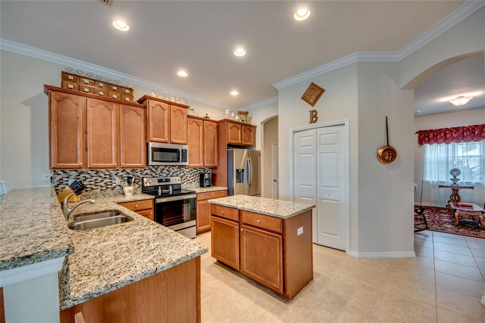 Cape Coral, FL 33991,2444 ASHBURY CIR
