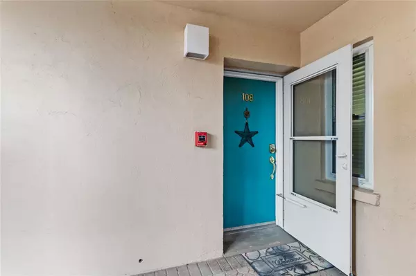 Sarasota, FL 34242,1215 S PORTOFINO DR #108