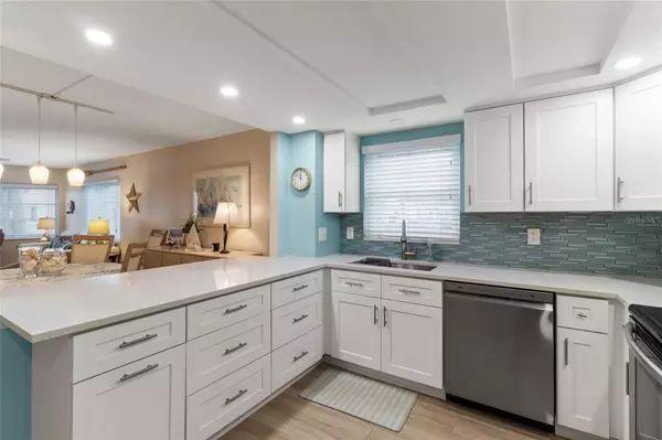 Sarasota, FL 34242,1215 S PORTOFINO DR #108