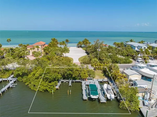 Anna Maria, FL 34216,826 S BAY BLVD #A