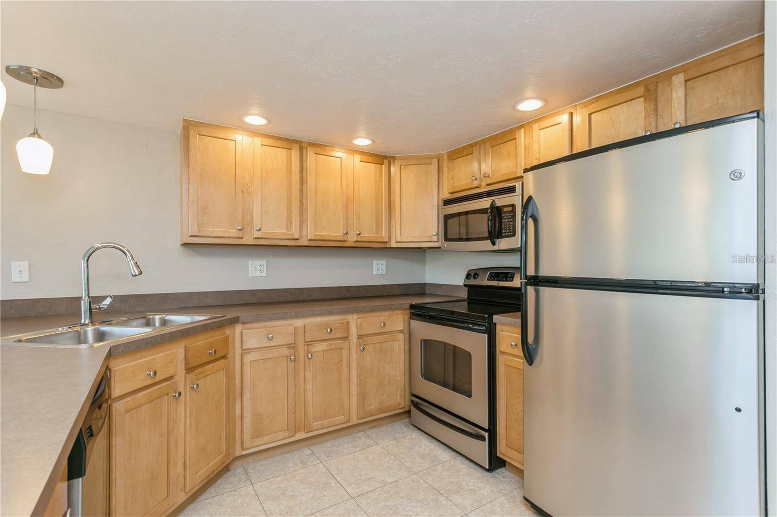 Venice, FL 34285,618 BIRD BAY DR S #206