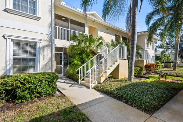 200 MIRABELLA CIR #201, Venice, FL 34292