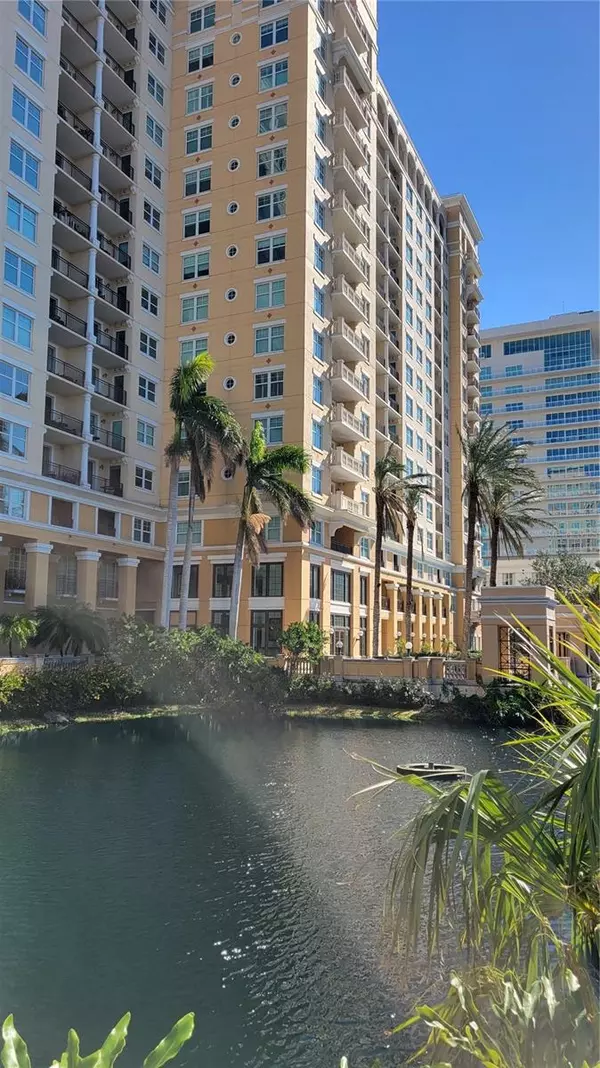 Sarasota, FL 34236,750 TAMIAMI TRL #1611