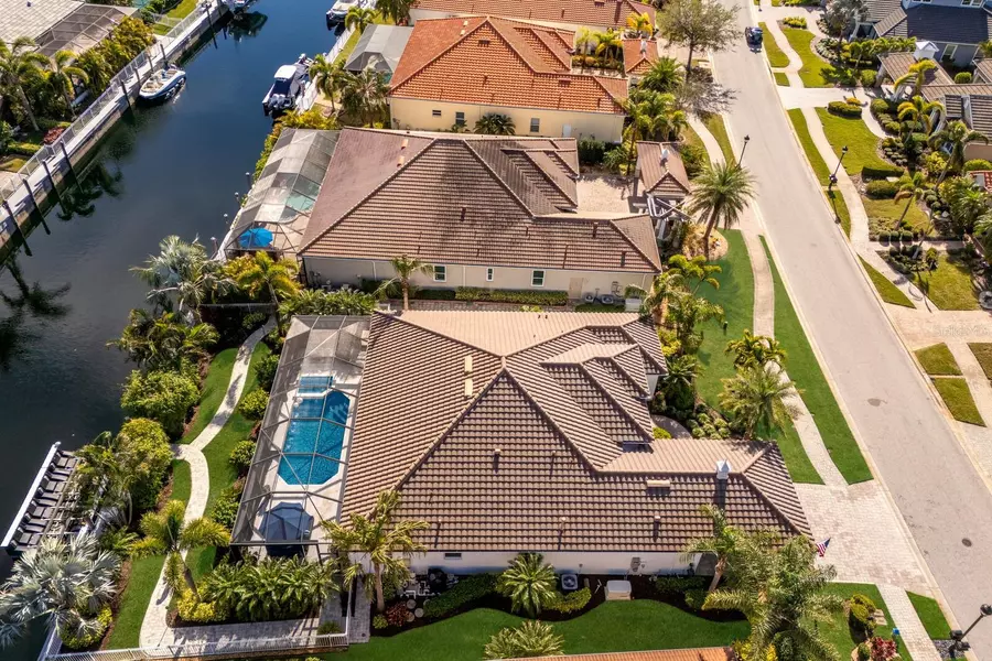 579 FORE DR, Bradenton, FL 34208