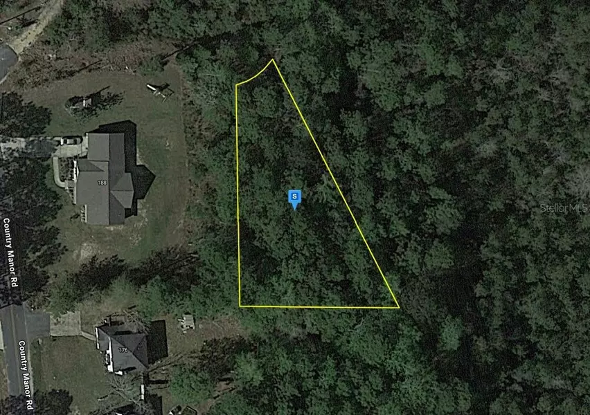 208 COUNTRY MANOR RD, Defuniak Springs, FL 32435