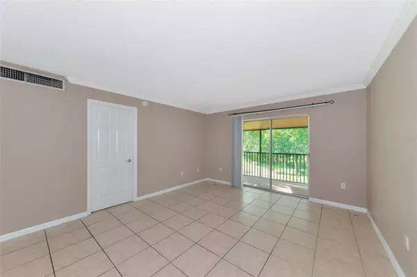 Sarasota, FL 34237,936 LA COSTA CIR #4