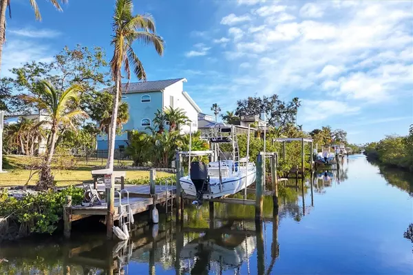 Terra Ceia, FL 34250,115 BURNS RD
