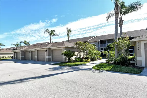 Sarasota, FL 34241,5360 HYLAND HILLS AVE #2622