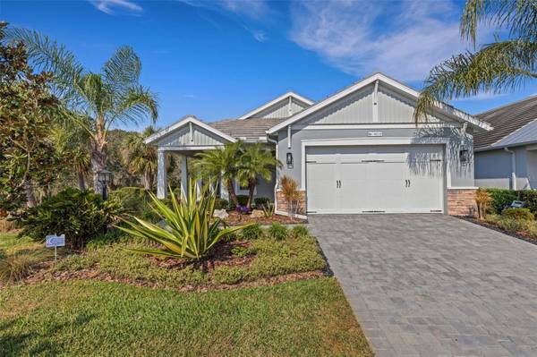 8018 SANDSTAR WAY, Sarasota, FL 34240