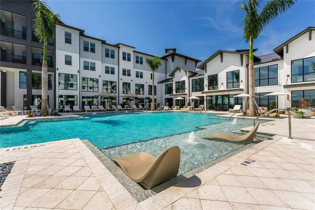 Sarasota, FL 34240,1420 LAKEFRONT DR #TH-210