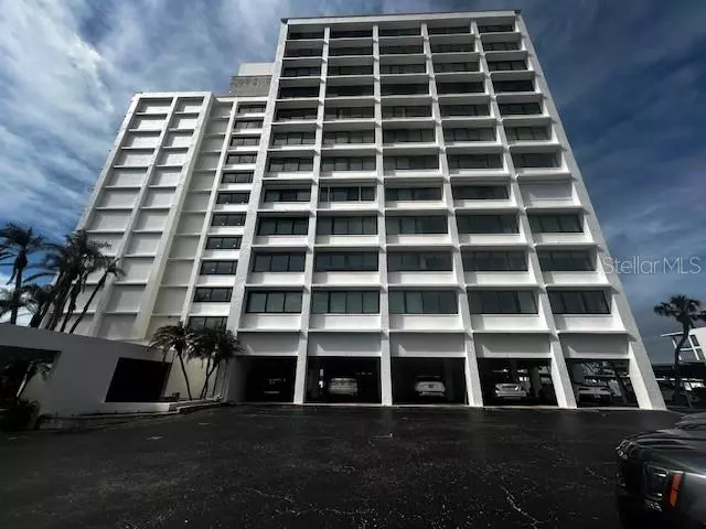 Sarasota, FL 34242,4822 OCEAN BLVD #2F