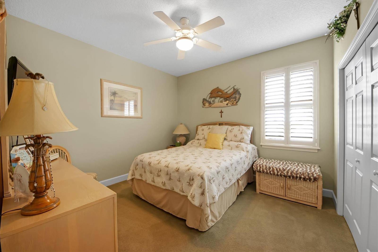 Holmes Beach, FL 34217,220 82ND ST