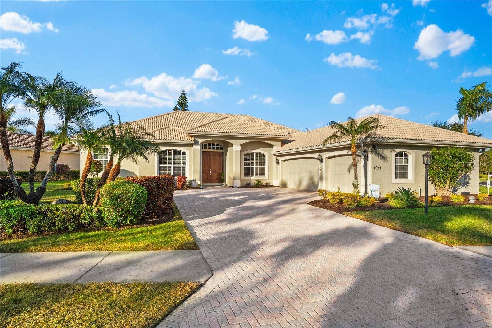 4941 BRIDGEHAMPTON BLVD, Sarasota, FL 34238