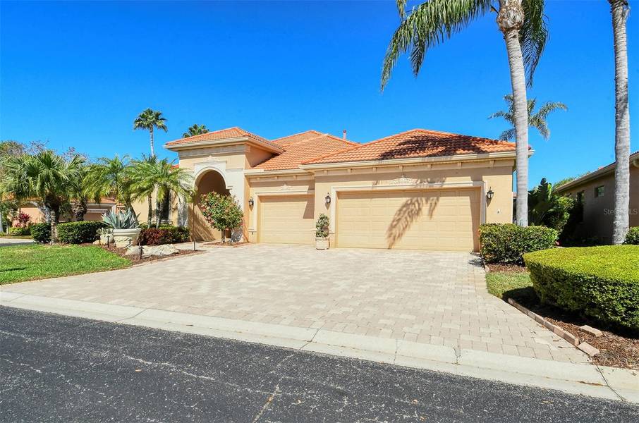 5118 CHATEAU CT, Sarasota, FL 34238