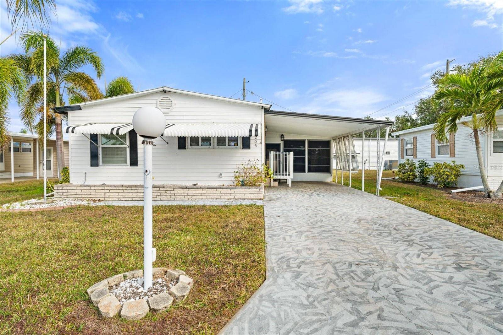 5205 5TH ST E, Bradenton, FL 34203