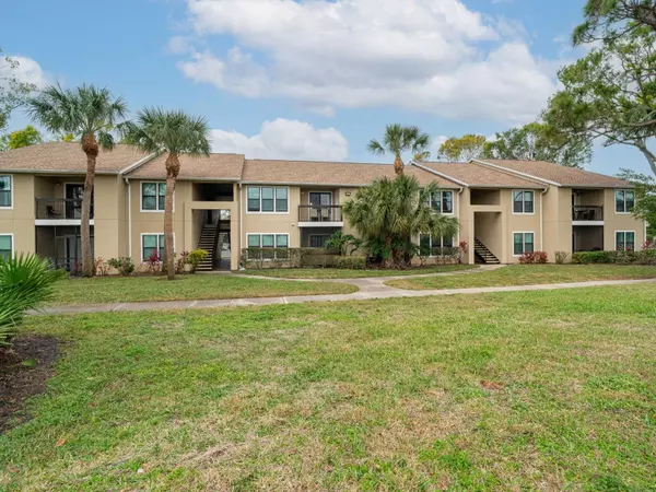 Sarasota, FL 34238,4049 CROCKERS LAKE BLVD #23