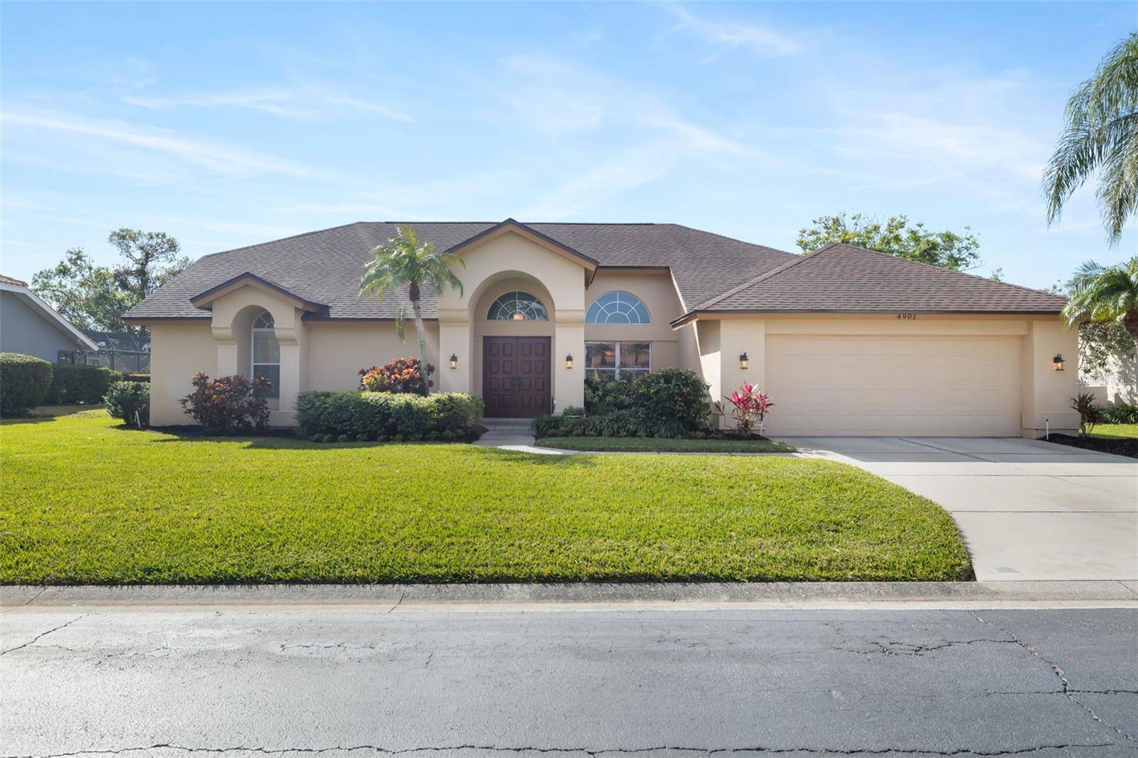 4901 FALLCREST CIR, Sarasota, FL 34233