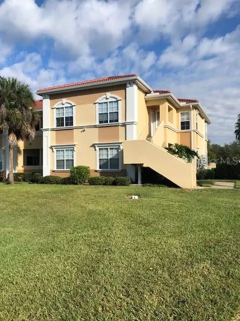 2950 VISCAYA PL #205, Sarasota, FL 34237