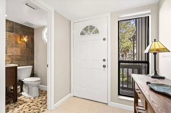 Sarasota, FL 34231,1447 LANDINGS CIR #68