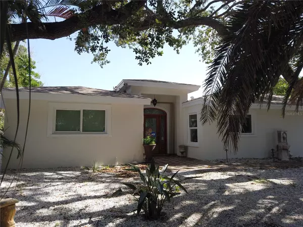 951 CONTENTO ST., Siesta Key, FL 34242