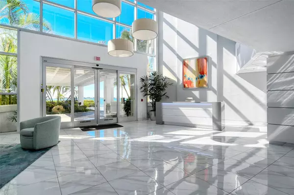 Sarasota, FL 34236,888 BLVD OF THE ARTS #1608