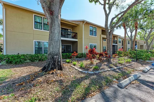 Sarasota, FL 34238,4061 CROCKERS LAKE BLVD #2611