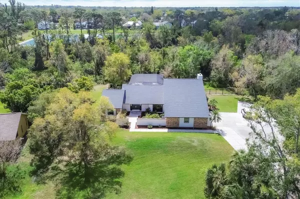 Sarasota, FL 34240,3651 WALDEN POND DR