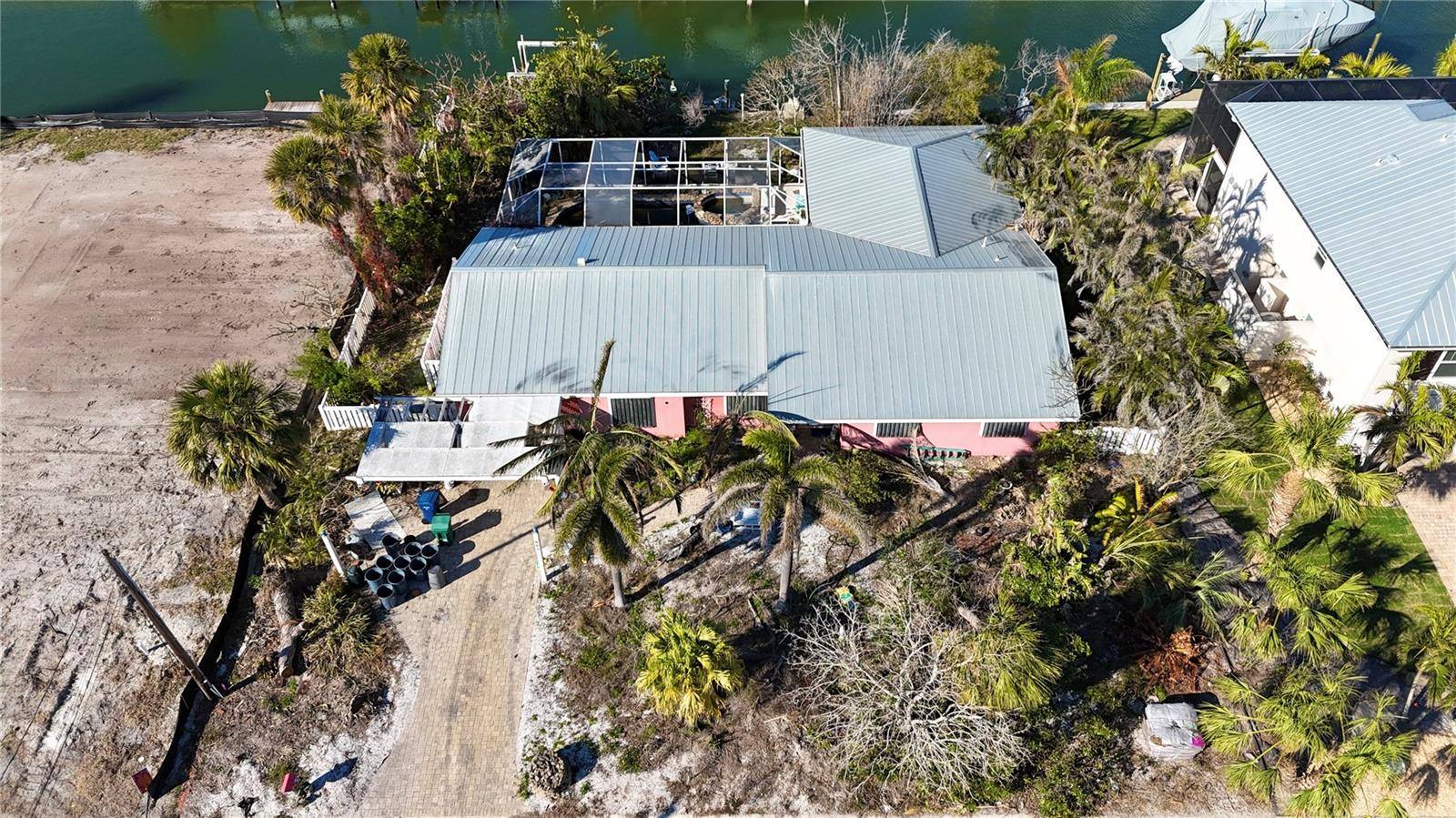 607 BARONET LN, Holmes Beach, FL 34217