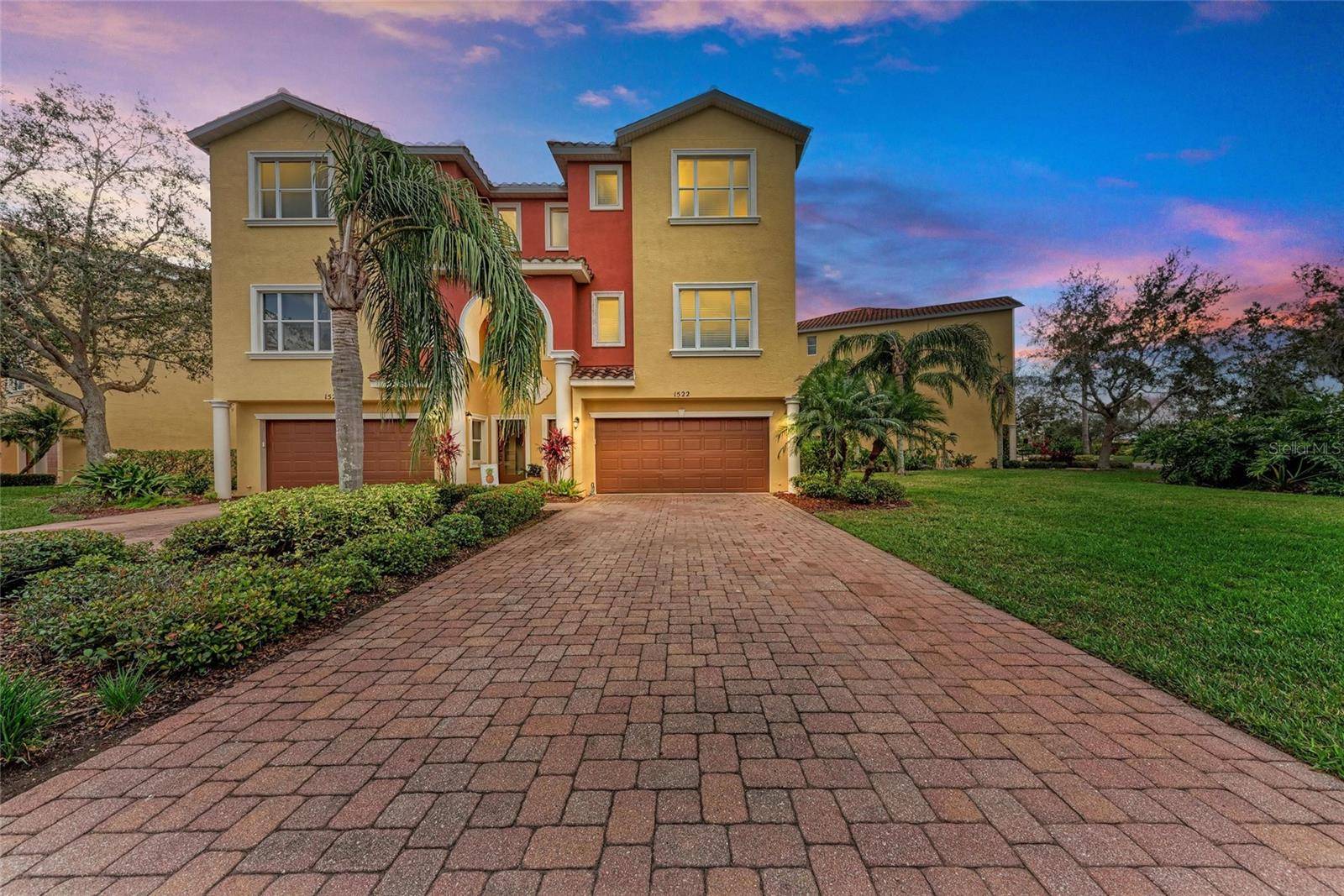 1522 3RD STREET CIR E, Palmetto, FL 34221