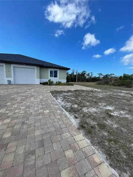 119 BOUNDARY BLVD #B, Rotonda West, FL 33947