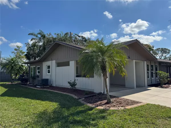 Sarasota, FL 34232,1321 GLENDALE CIR E #909