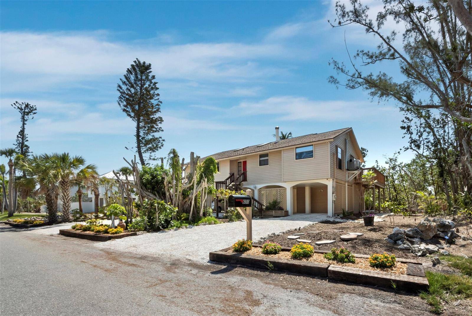 650 PENFIELD ST, Longboat Key, FL 34228