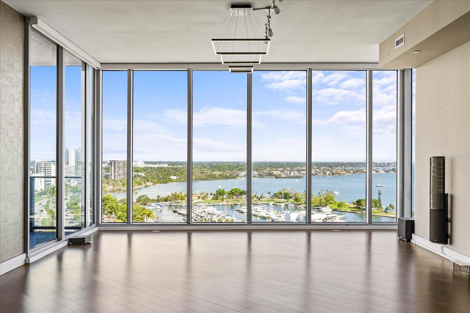 Sarasota, FL 34236,1155 N GULFSTREAM AVE #1709