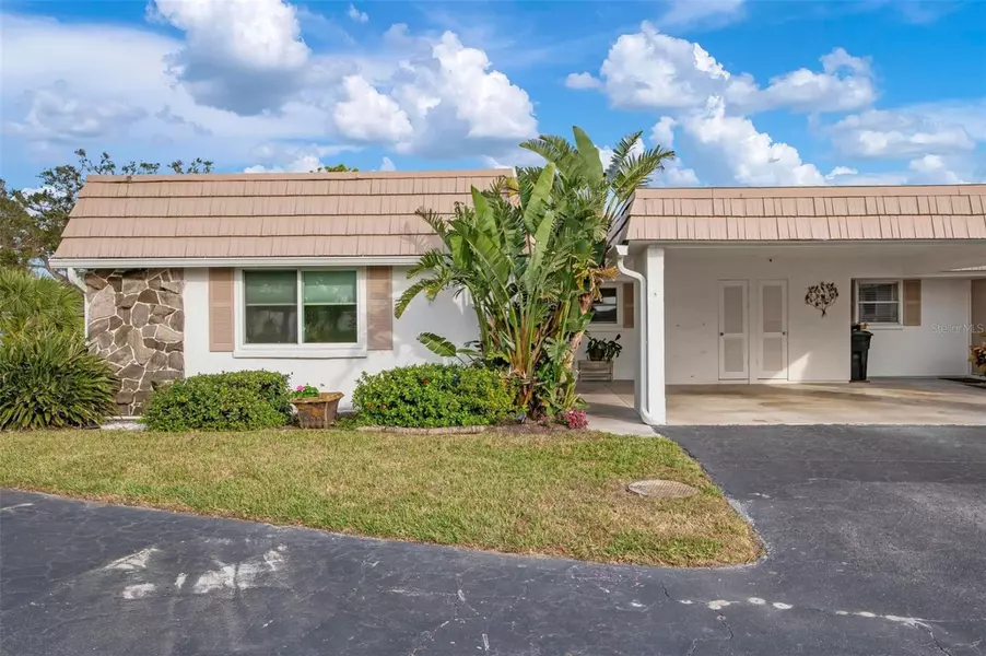 2419 RIVERBLUFF Pkwy #V233, Sarasota, FL 34231