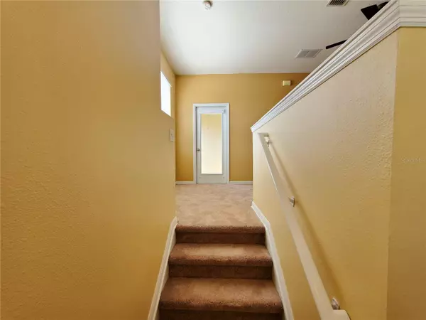 Sarasota, FL 34243,3468 PARKRIDGE CIR #33-201