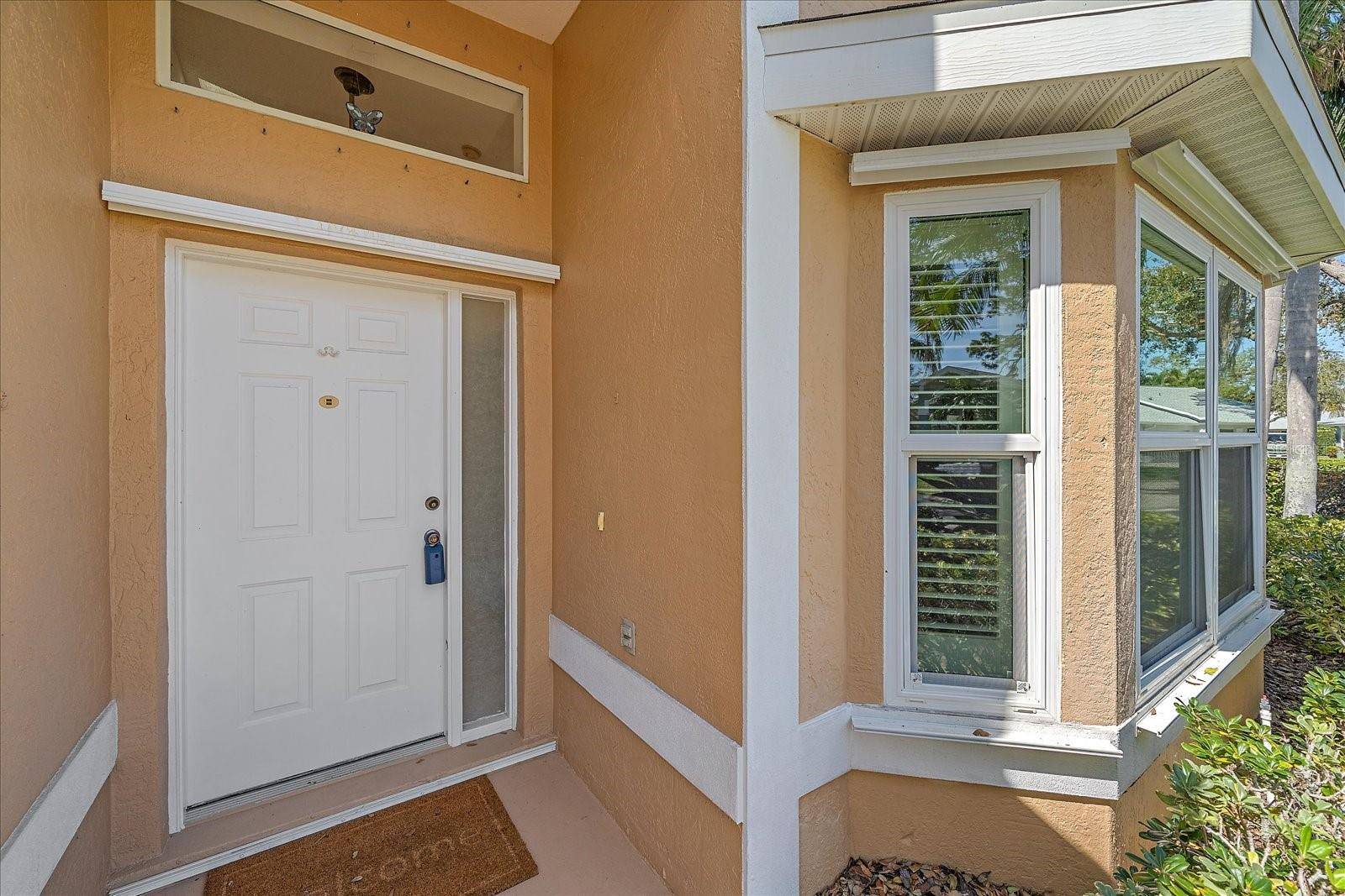 Sarasota, FL 34243,7312 ELEANOR CIR