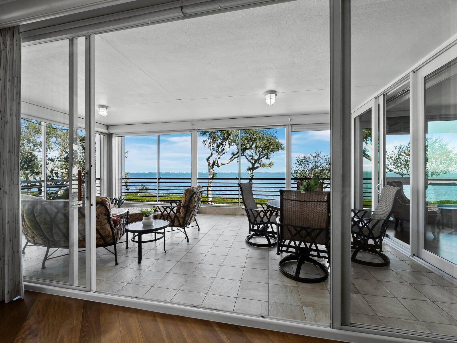 Longboat Key, FL 34228,2410 HARBOURSIDE DR #121