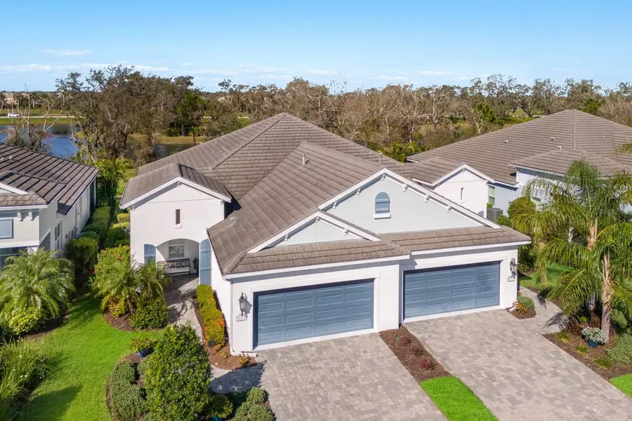 3024 SKY BLUE CV, Bradenton, FL 34211