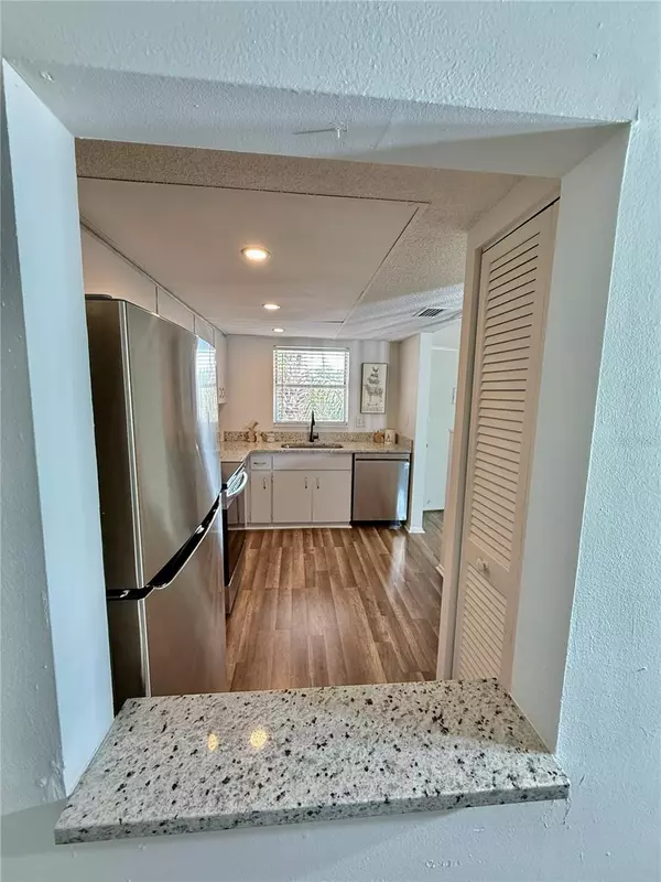 Sarasota, FL 34233,3987 MACEACHEN BLVD #132